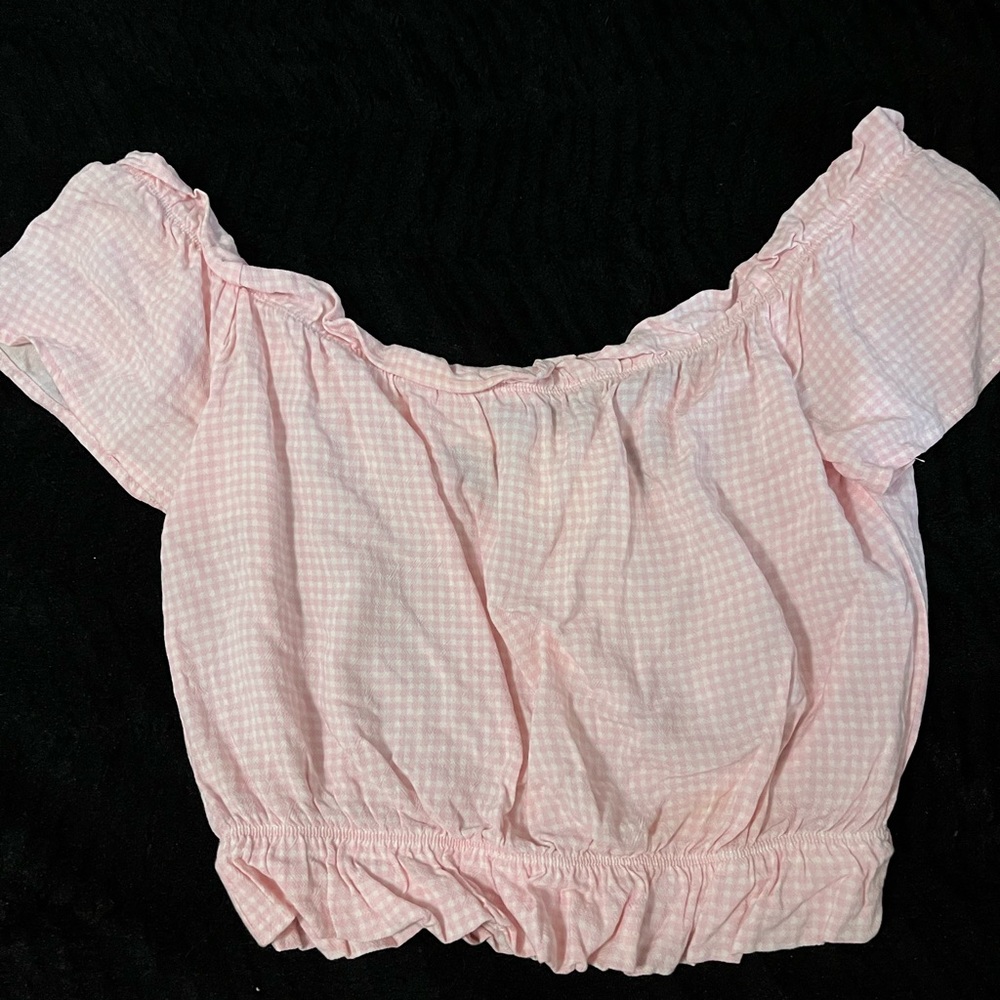 Pacsun checkered off the shoulder crop top. Size small. Cute bow in the back